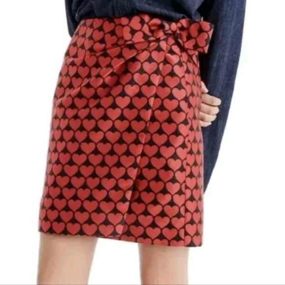 J.CREW RED & BLACK HEART PATTERN FAUX WRAP SKIRT WITH SIDE BOW size 4